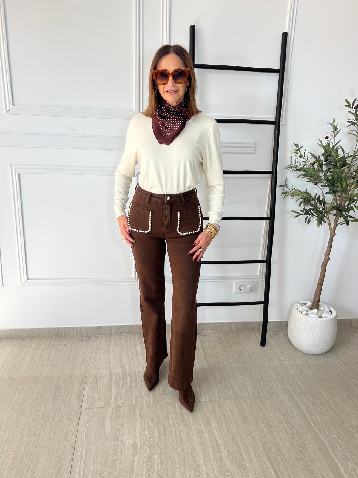 Pantalón vaquero recto con perlas