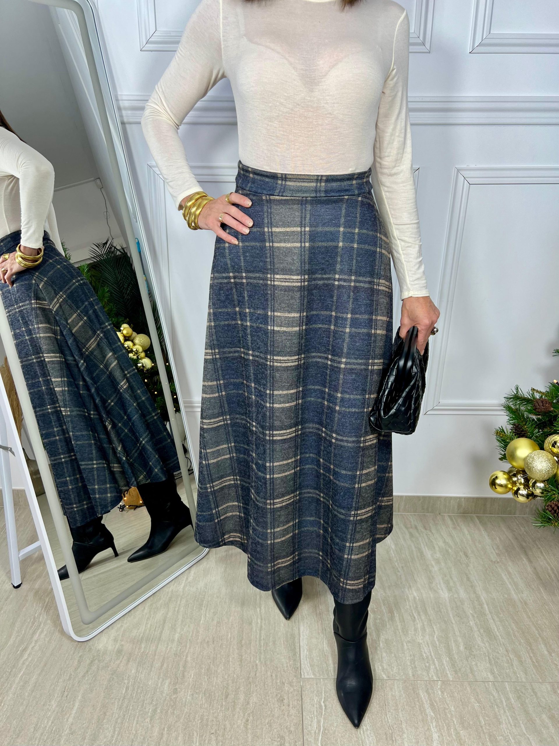 FALDA AVA - Imagen 2