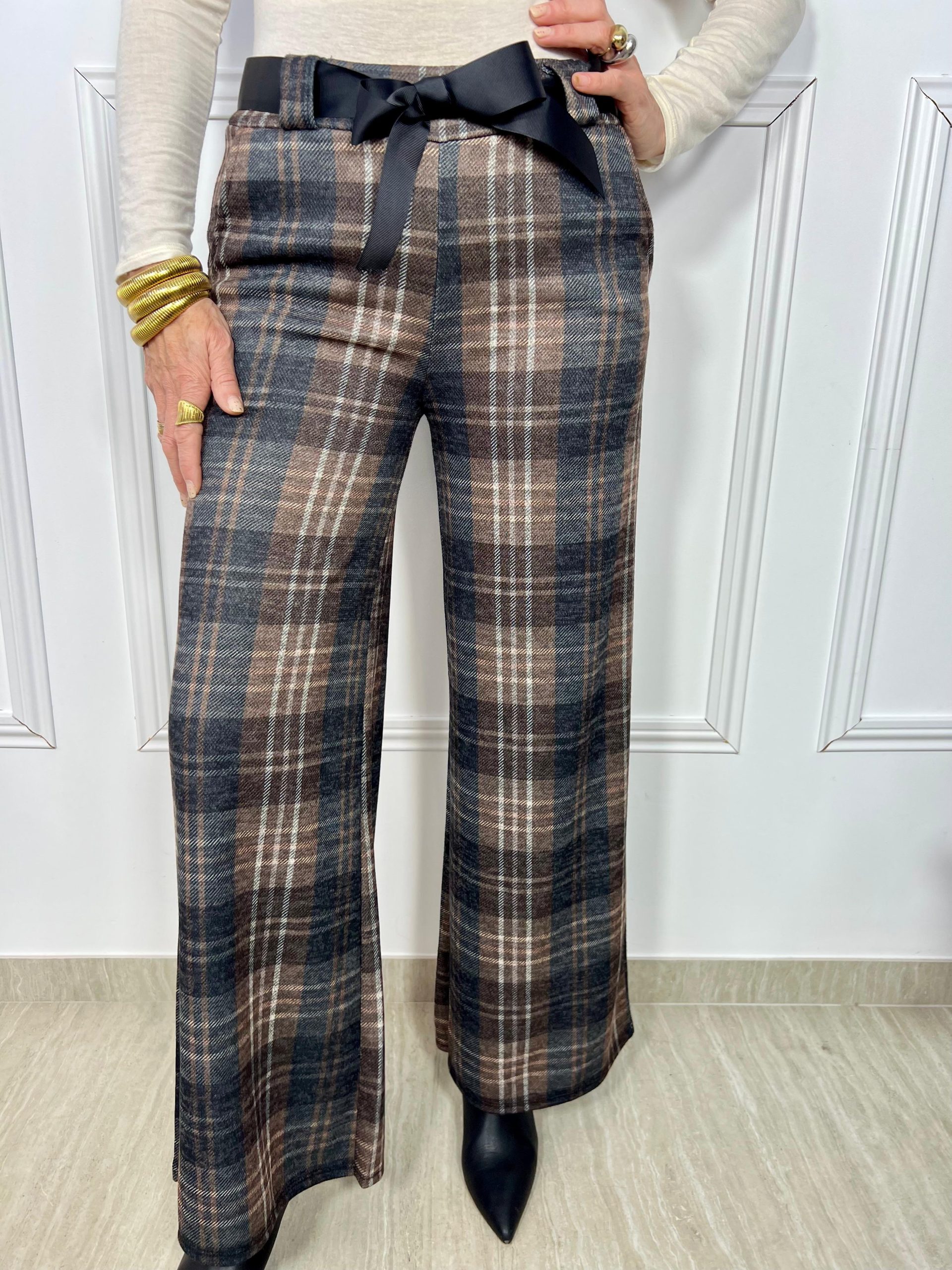 PANTALÓN ABIGAYL GRIS - Imagen 2