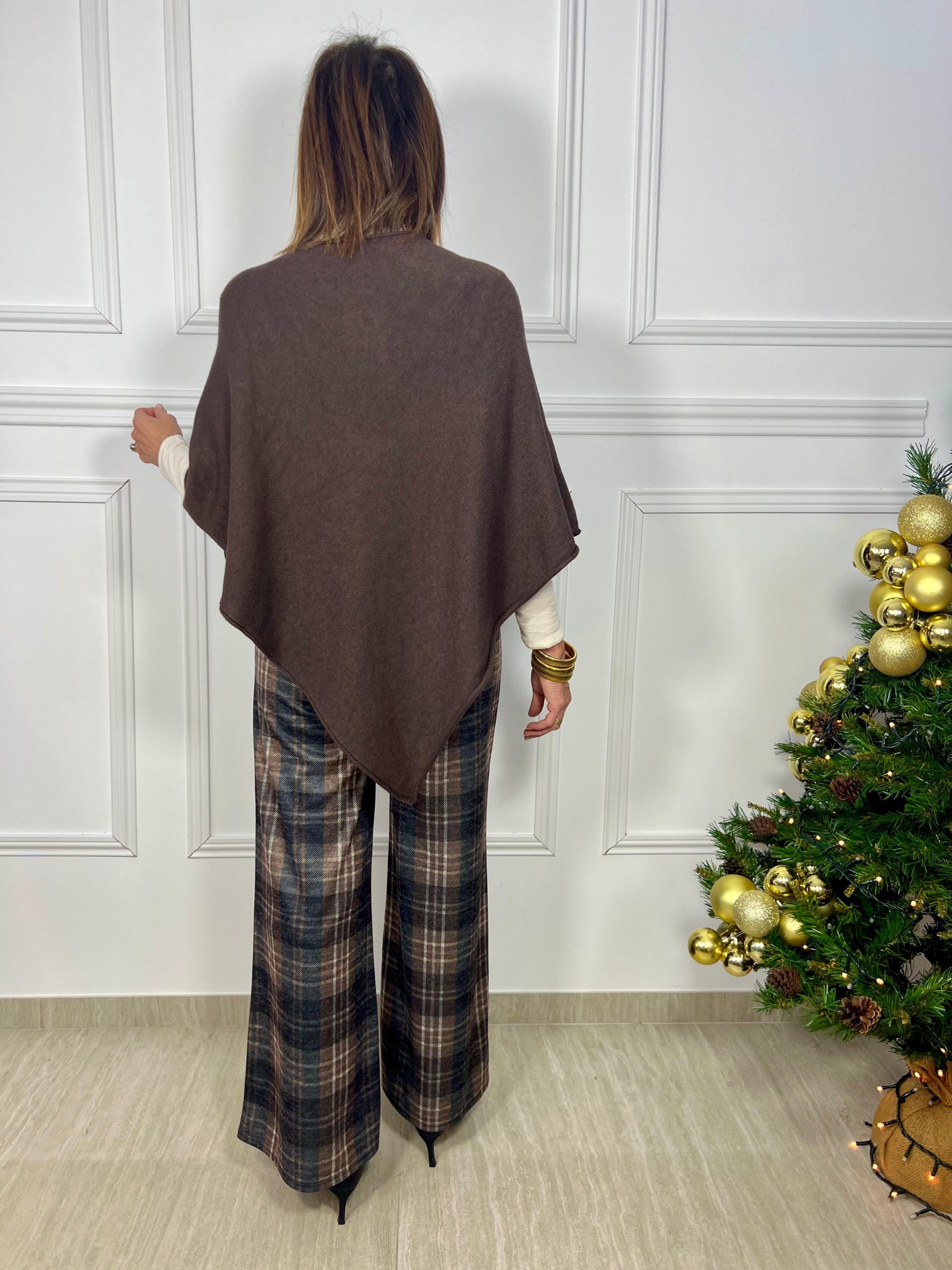 Pantalón Recto de Cuadros en Tonos Verdes y Beige